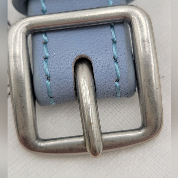 💥SALE💥 Coach Floral Applique Bracelet, leather EUC - Picture 7 of 9